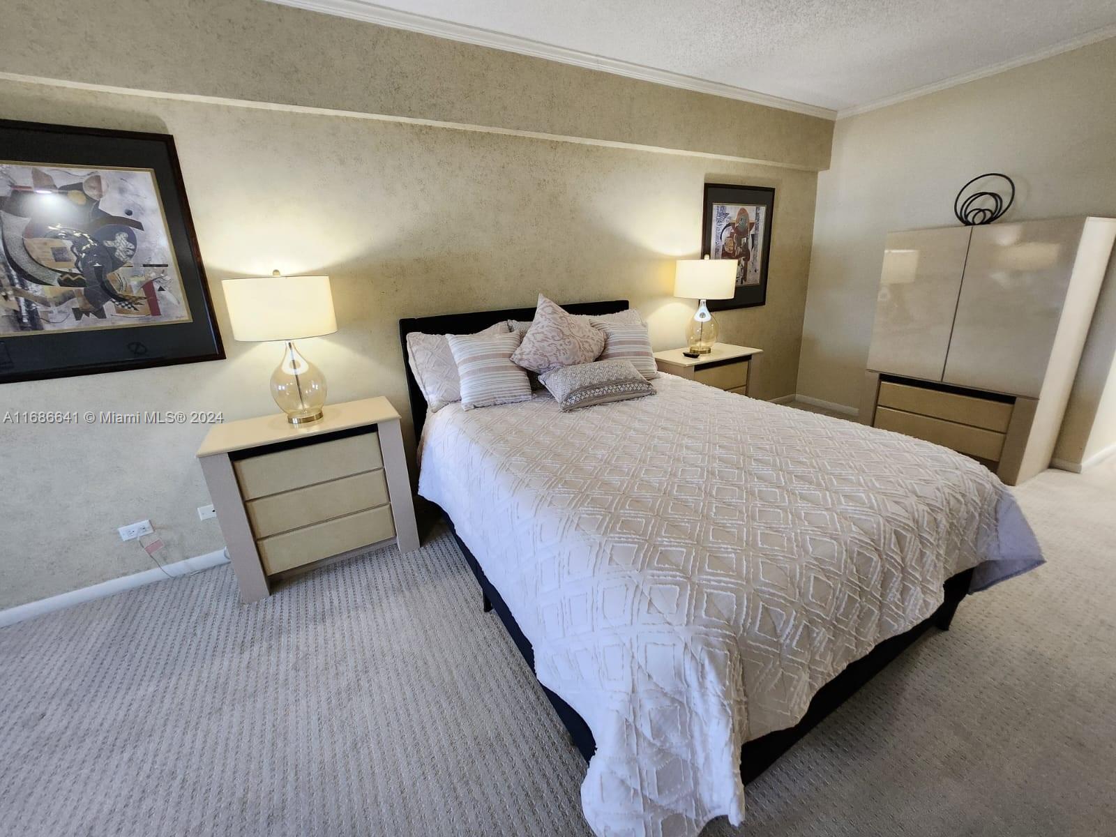 RONEY PALACE CONDO - Residential Lease