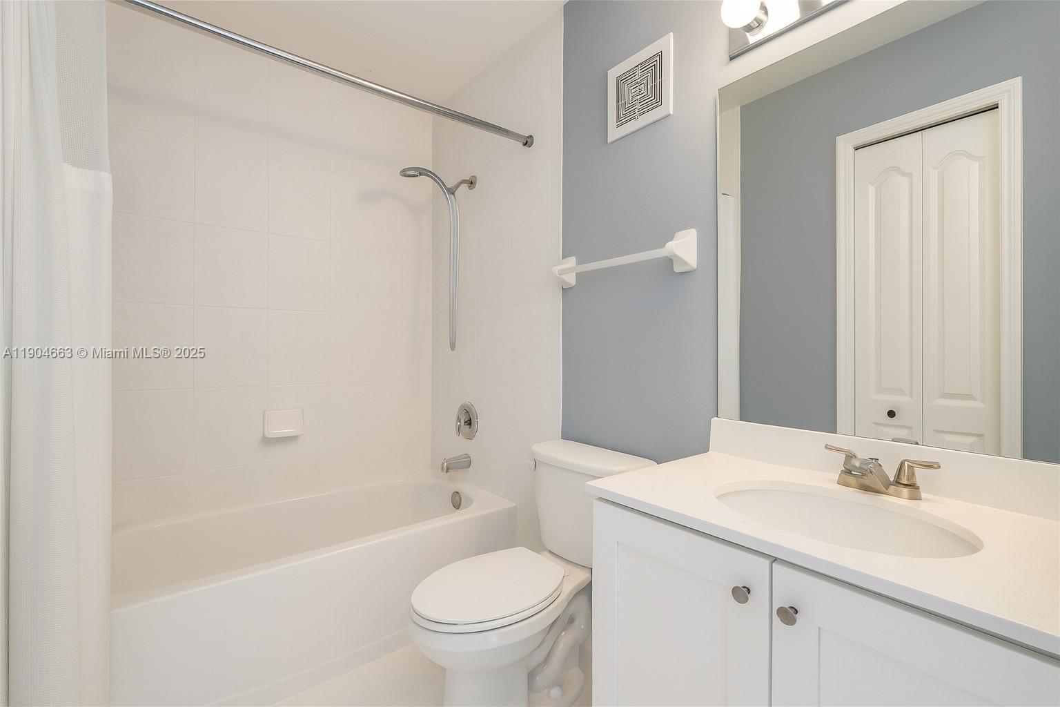 COURTYARDS ONE CONDO - Residential Lease