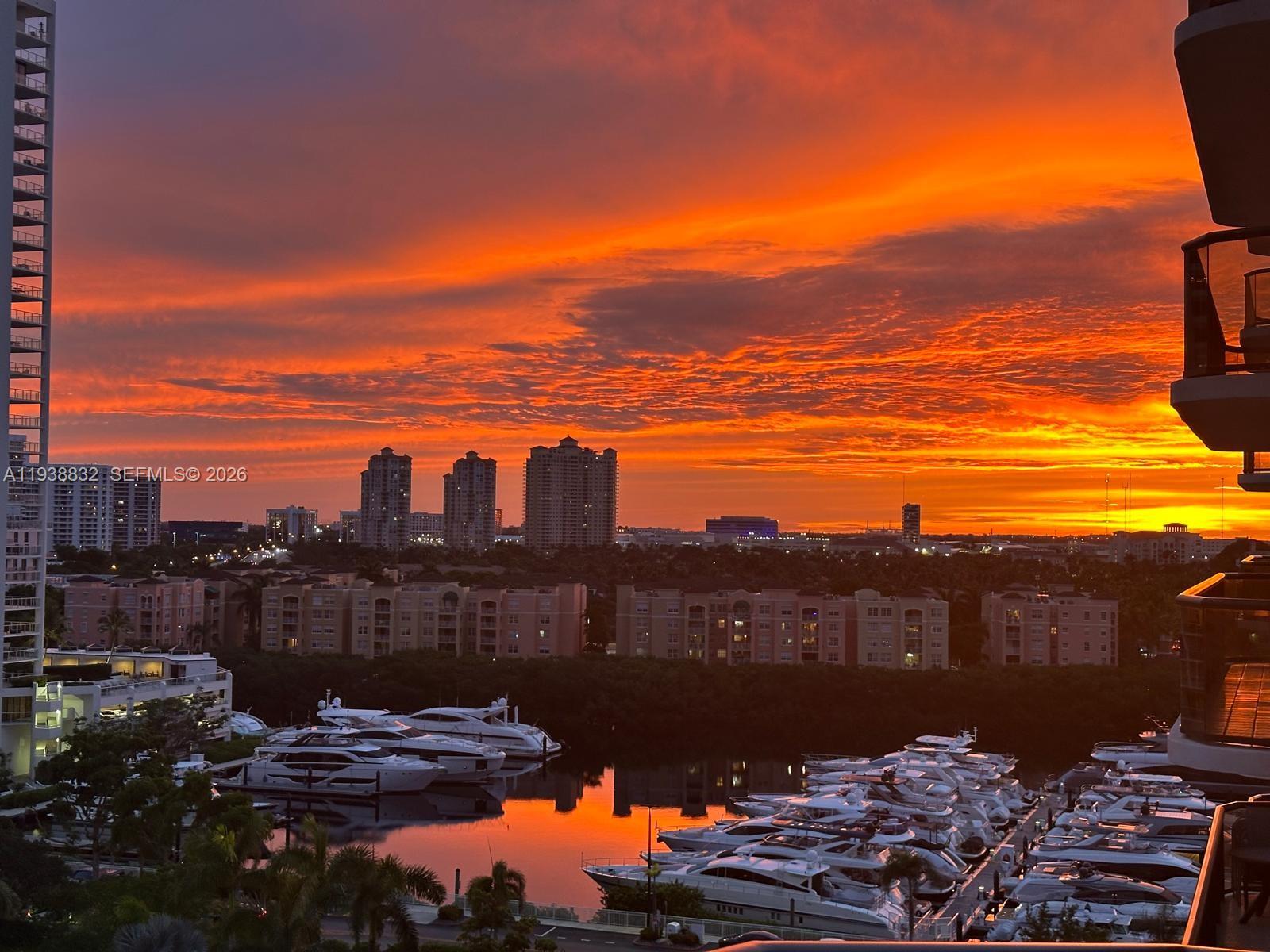 TURNBERRY ISLE SOUTH COND - Residential