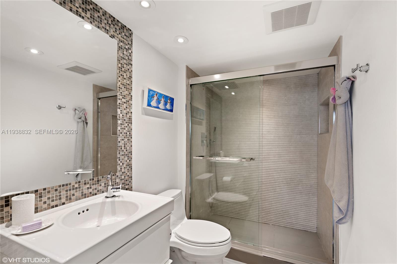 TURNBERRY ISLE SOUTH COND - Residential