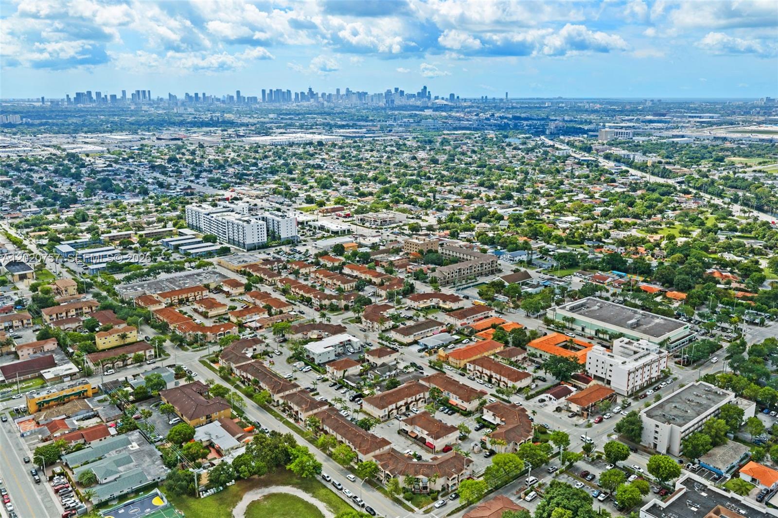 LOS PORTALES PHASE II CON - Residential