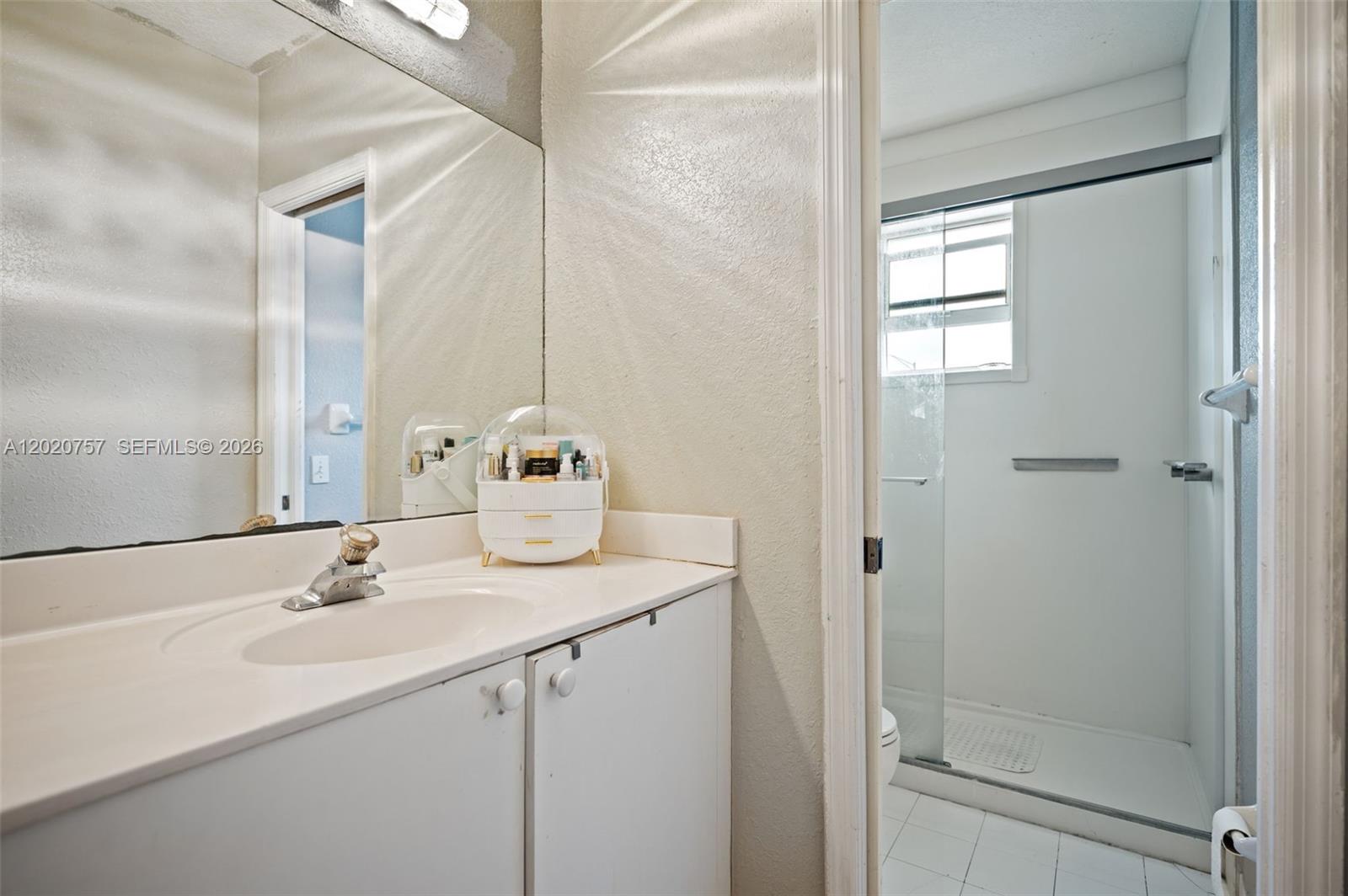LOS PORTALES PHASE II CON - Residential