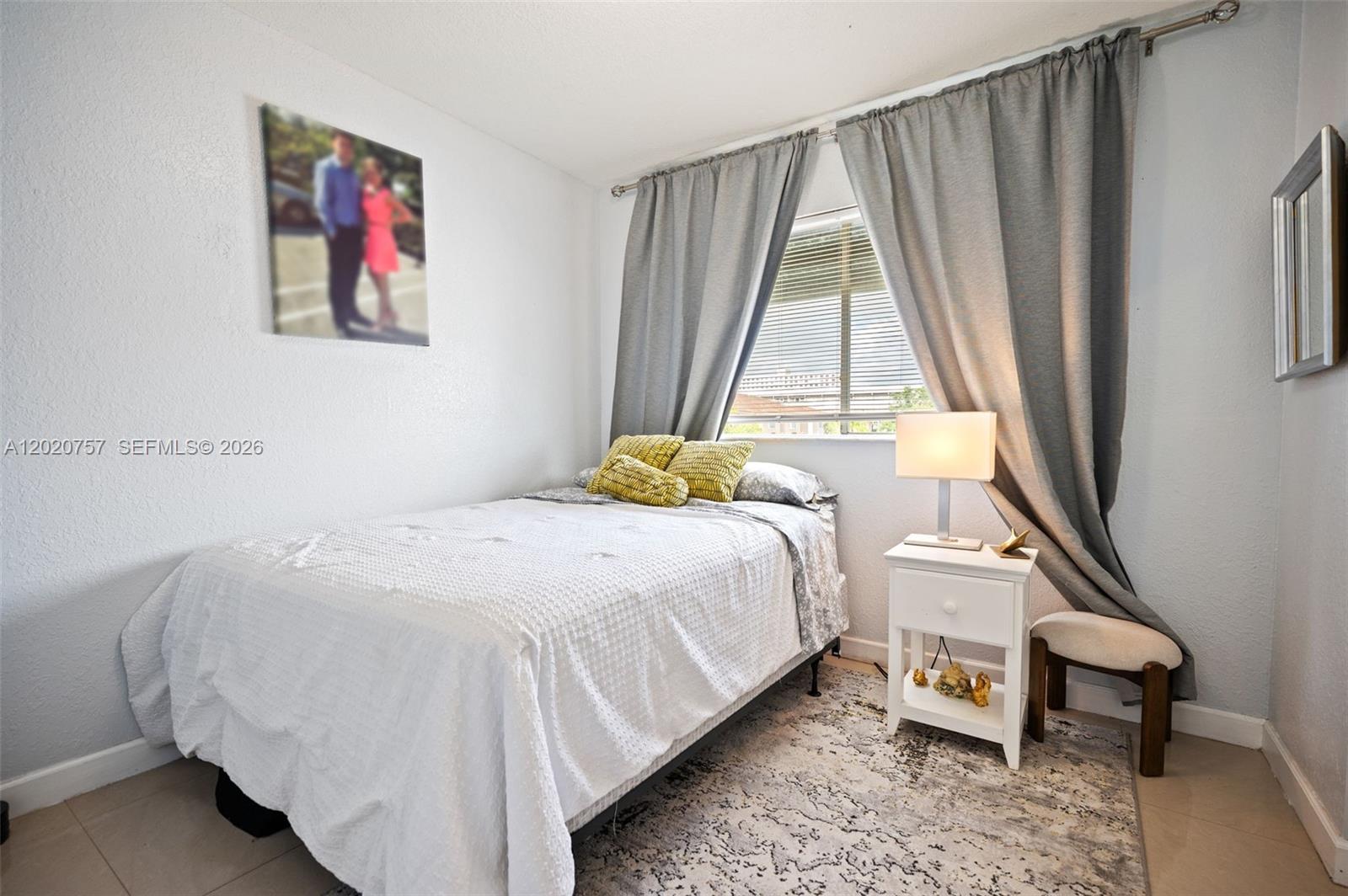 LOS PORTALES PHASE II CON - Residential