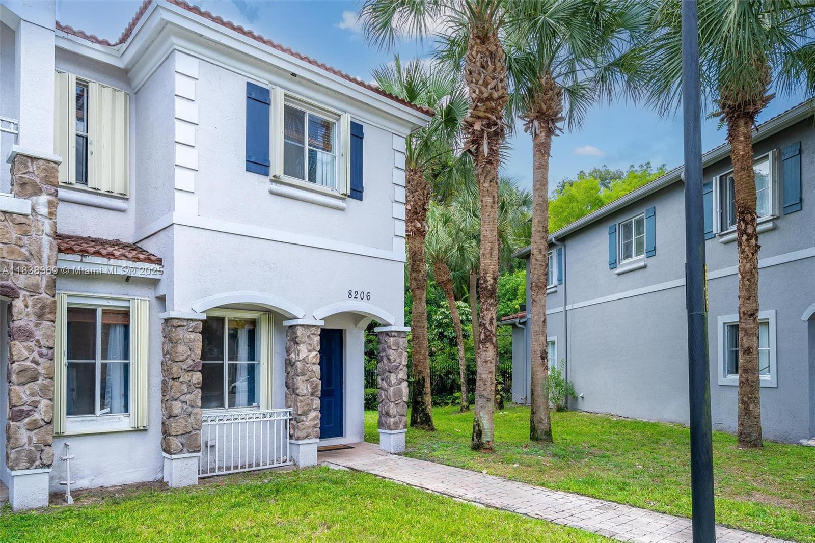 8206 SW 29th St 104