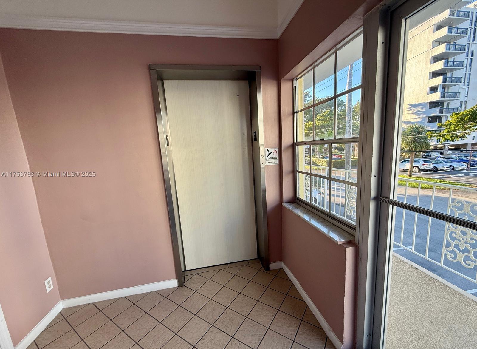 WELLINGTON CONDO - Residential