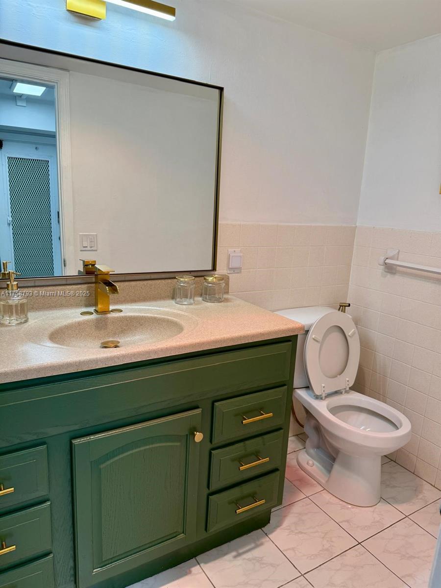 WELLINGTON CONDO - Residential