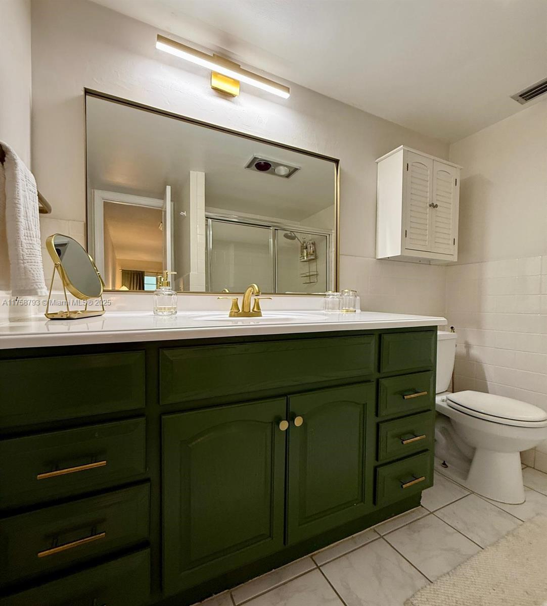 WELLINGTON CONDO - Residential