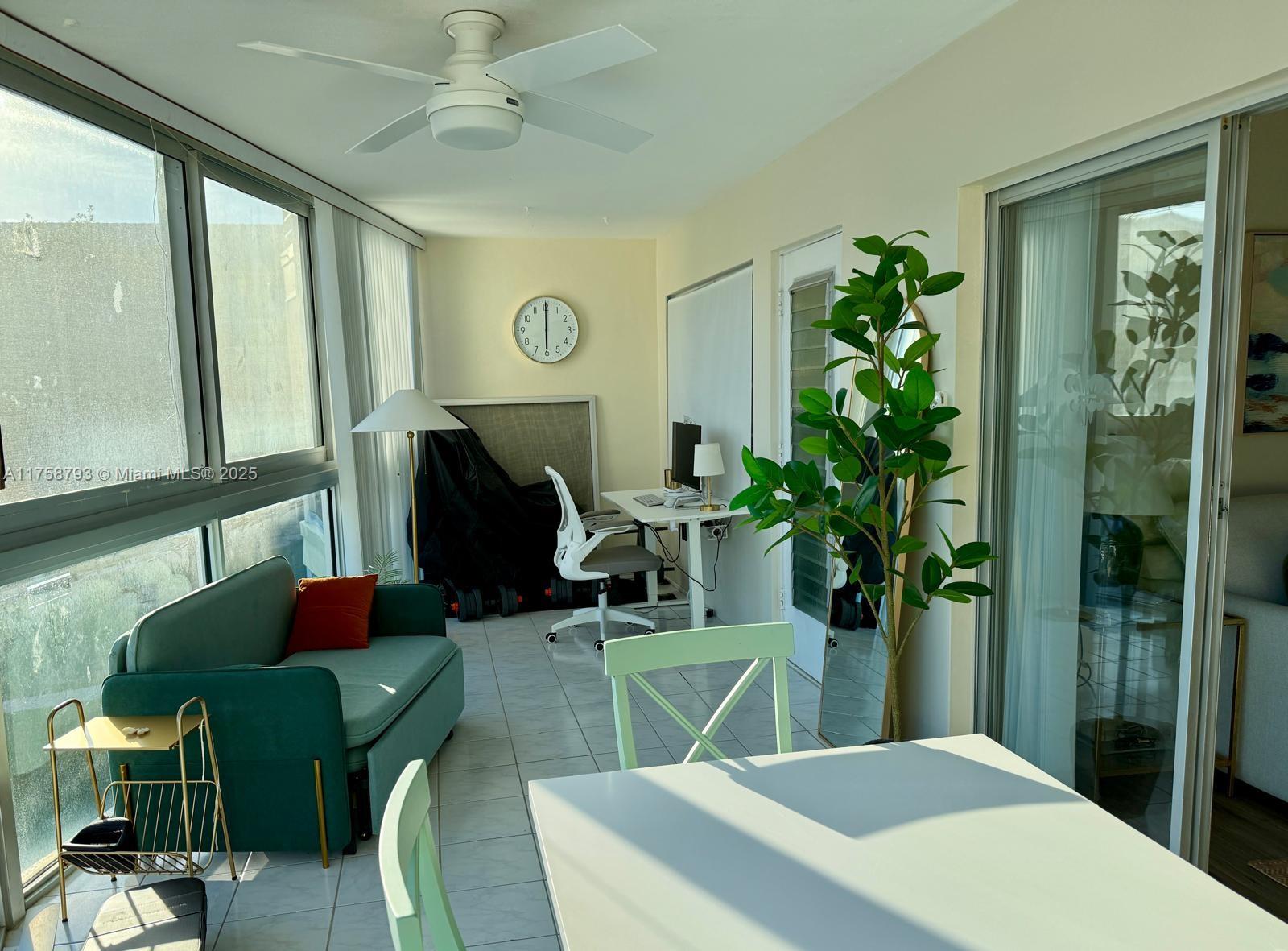 WELLINGTON CONDO - Residential