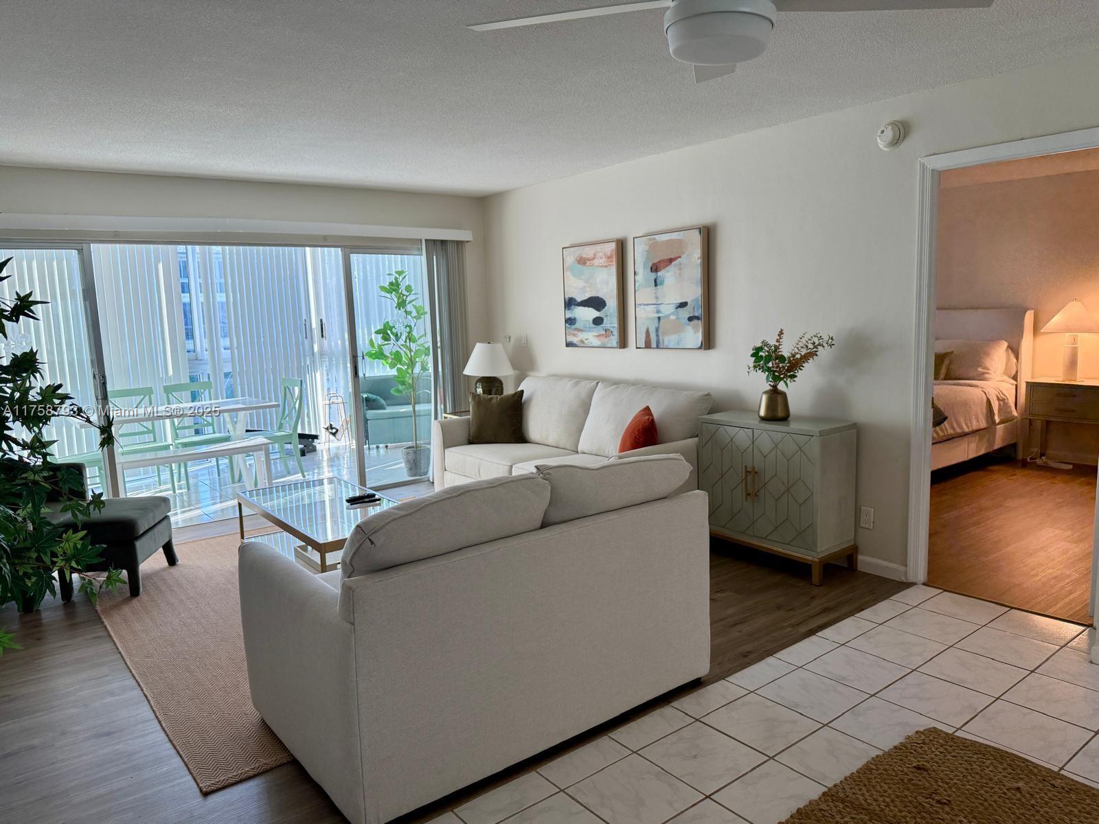 WELLINGTON CONDO - Residential