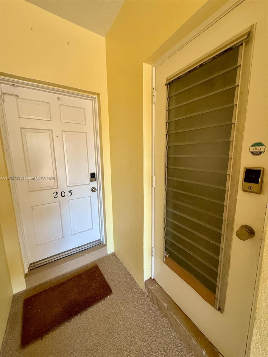 WELLINGTON CONDO - Residential