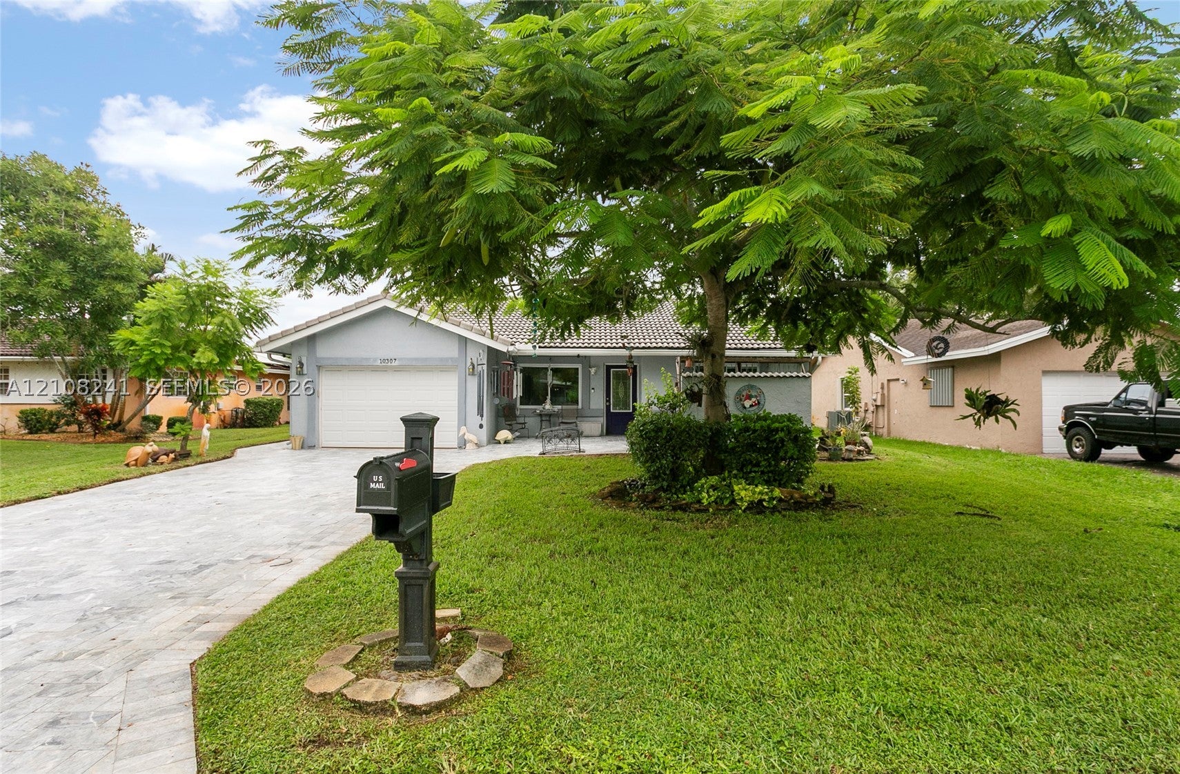 10307 NW 70th St