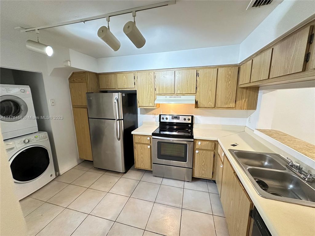 Photo of 2265 SW 80th Ter #2265, Miramar, FL 33025 (MLS # A11478456)