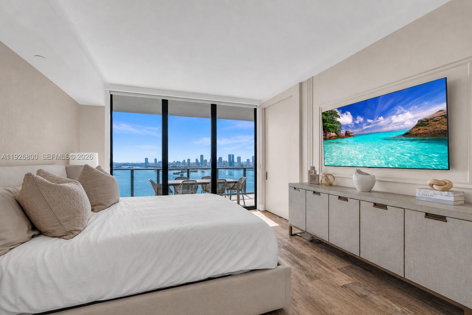 Paraiso Bay Condo - Residential