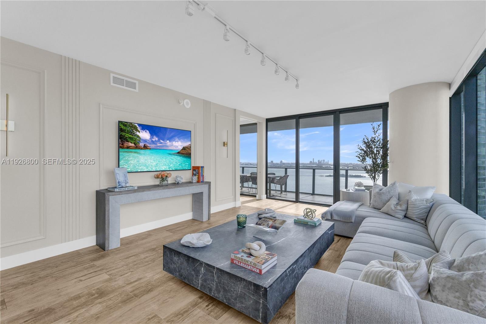 Paraiso Bay Condo - Residential