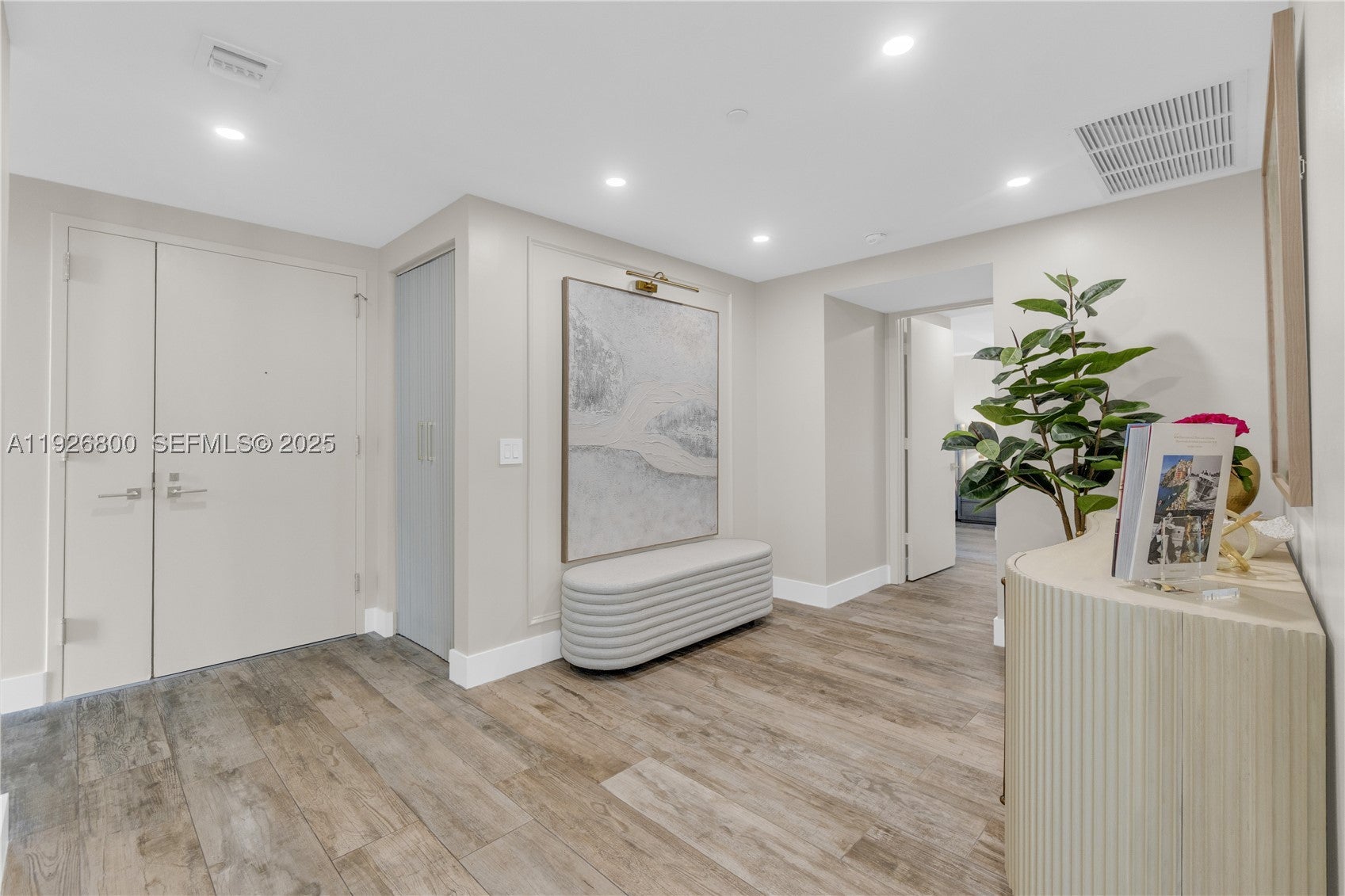 650 NE 32nd St 2901