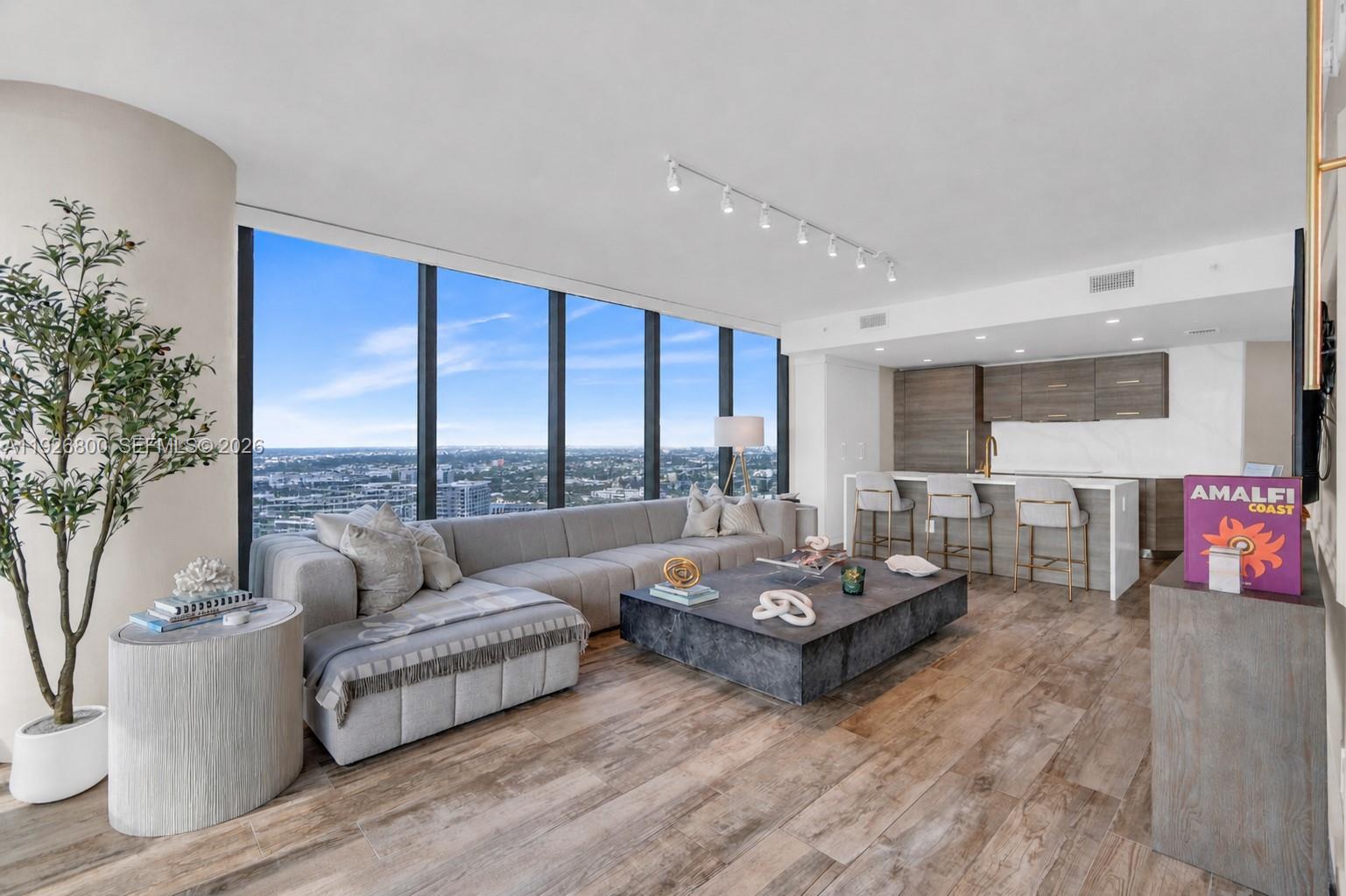 Paraiso Bay Condo - Residential