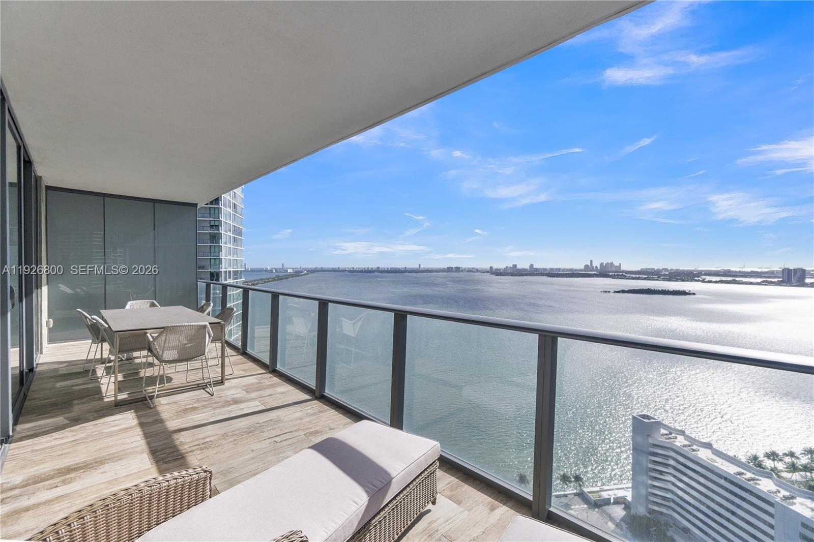 Paraiso Bay Condo - Residential