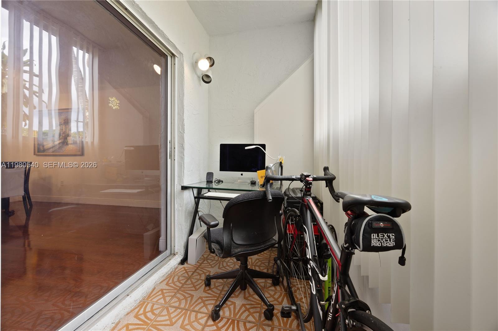 OAKBROOK IV V VI VII COND - Residential