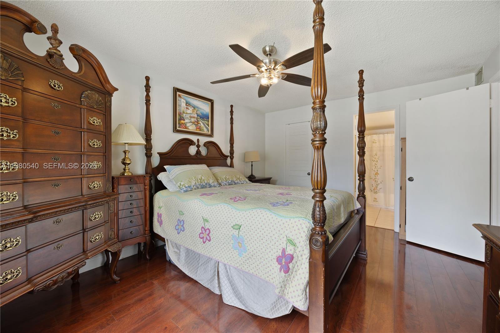 OAKBROOK IV V VI VII COND - Residential