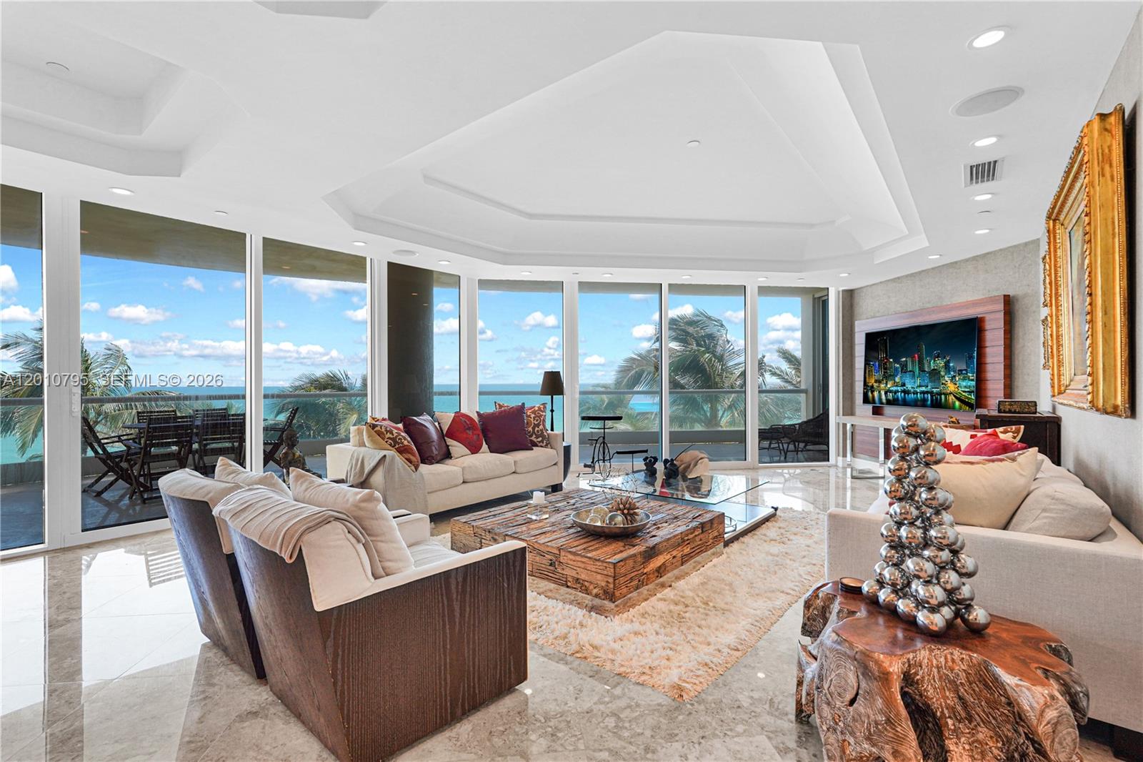 16051 Collins Ave 504