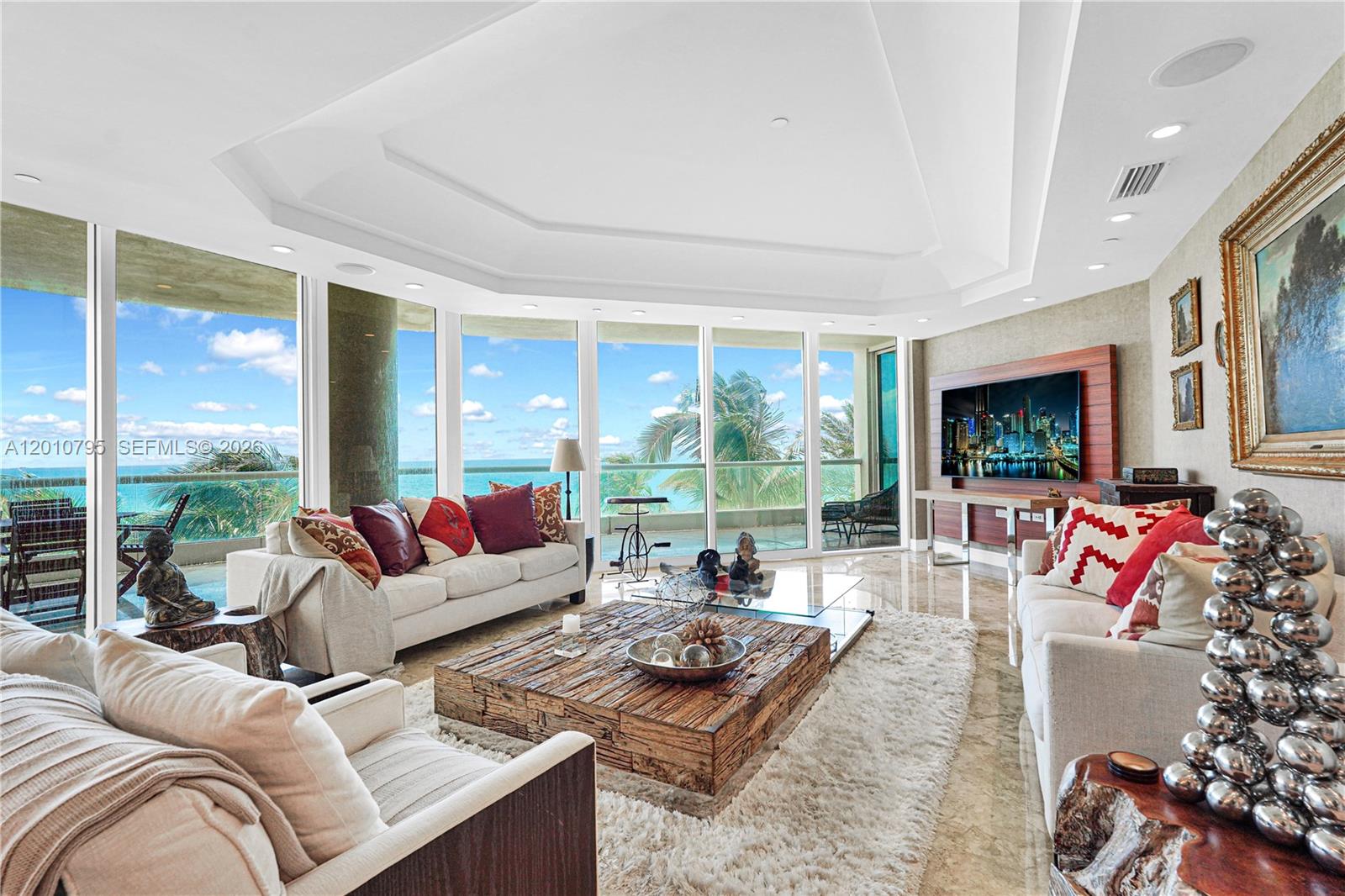 16051 Collins Ave 504