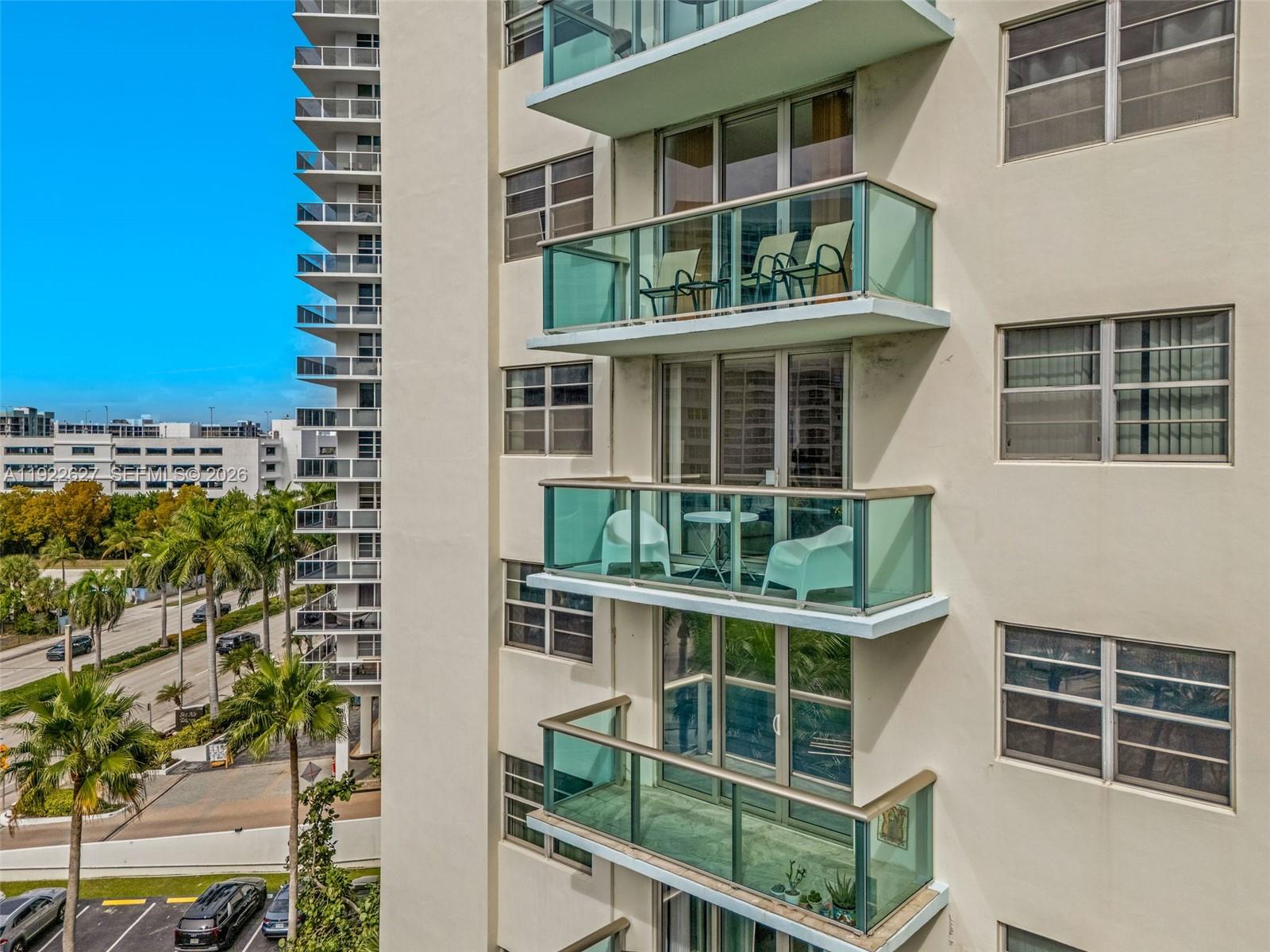 TIDES ON HOLLYWOOD BEACH - Residential