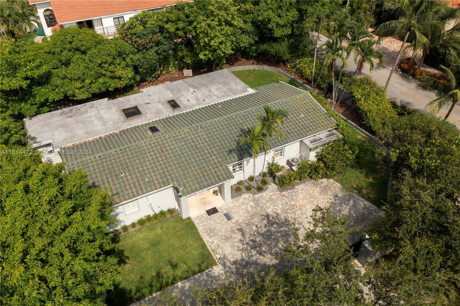 BISCAYNE KEY ESTATES - Residential