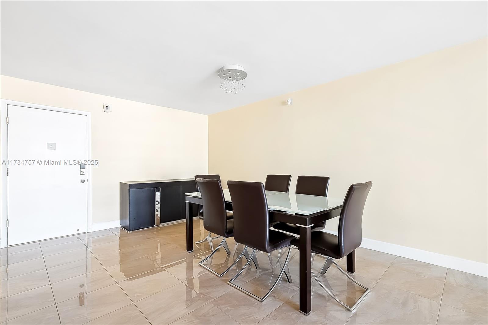 PLAZA TOWERS SOUTH CONDO - Residential