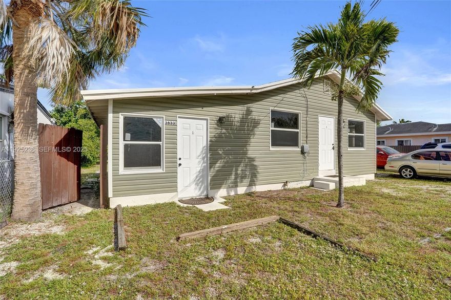 Welcome to this beautifully updated 1-bedroom and 1-bathroom unit. It's conveniently located in the heart of Ft. Lauderdale! Featuring a bright, open living space and a functional layout. Located just minutes from I-95 and highways, shopping, dining, and Ft Lauderdale's top attractions. 15 minutes from Hard Rock Hotel & Casino, and Ft Lauderdale Airport. Unit will be move-in ready on February 1, 2026. 
Include with offer proof of income/employment, letters from previous landlords, and tenant's application.