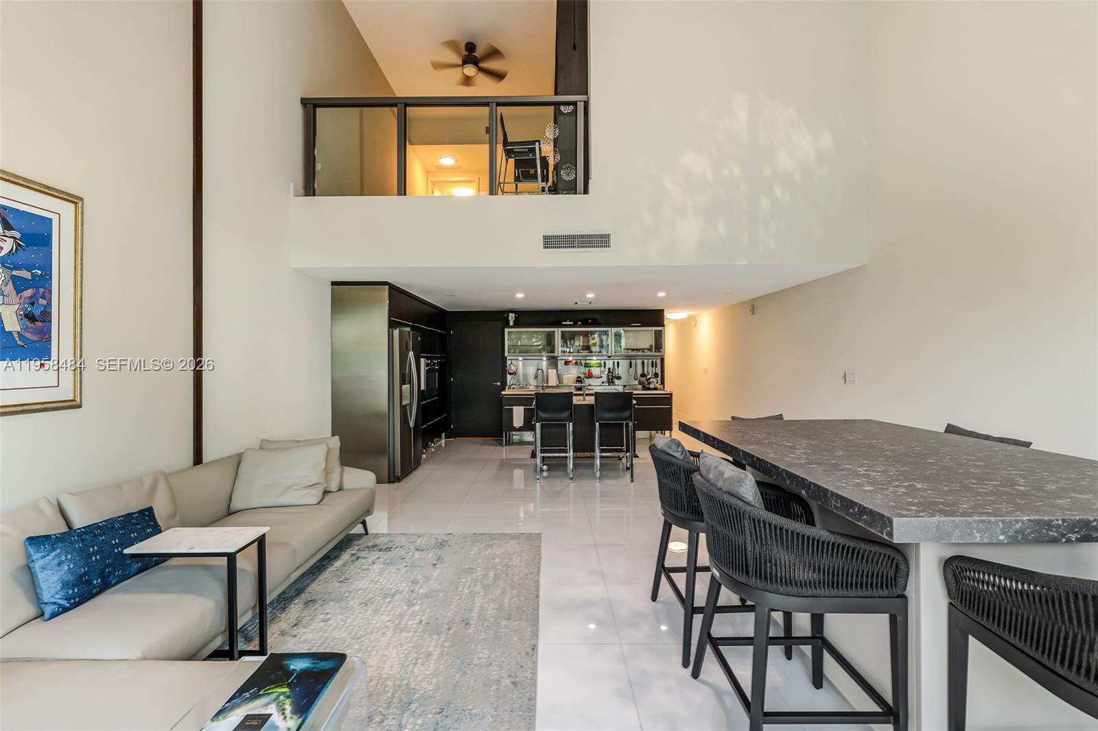 6000 Collins Ave 112