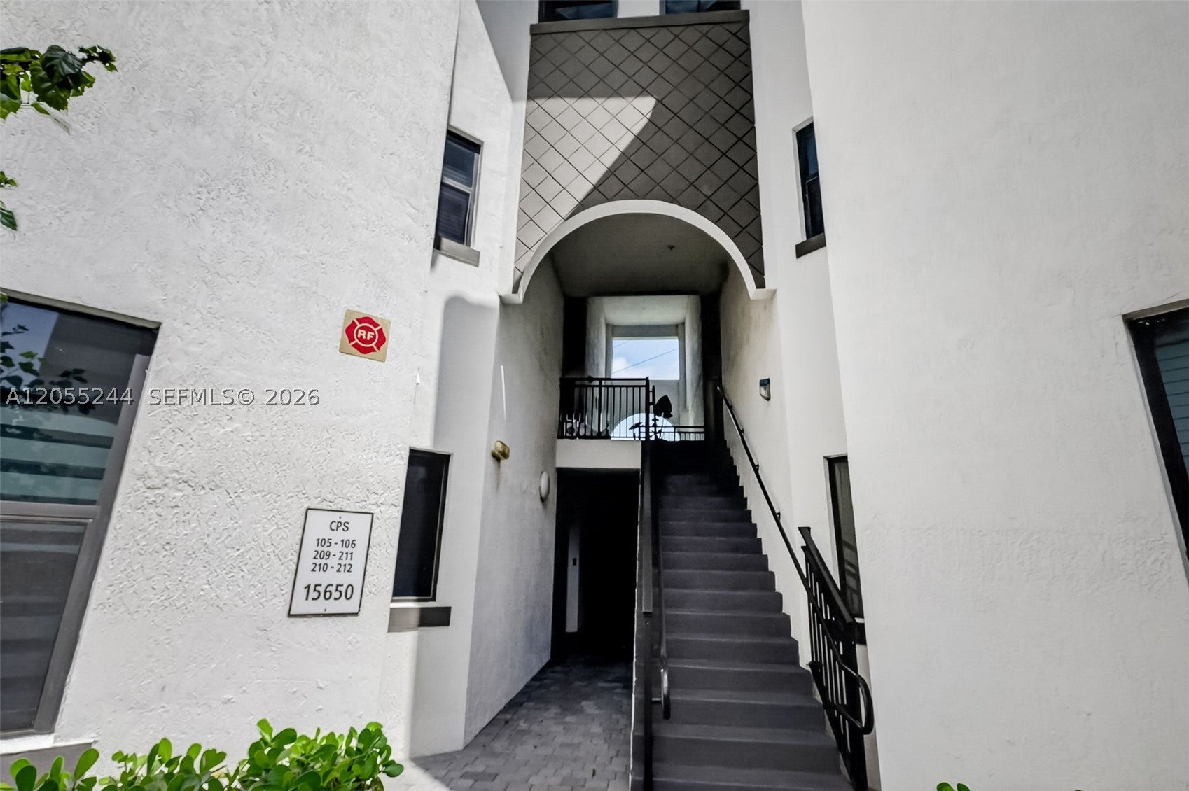 15650 SW 136th St 212, Miami FL 33196