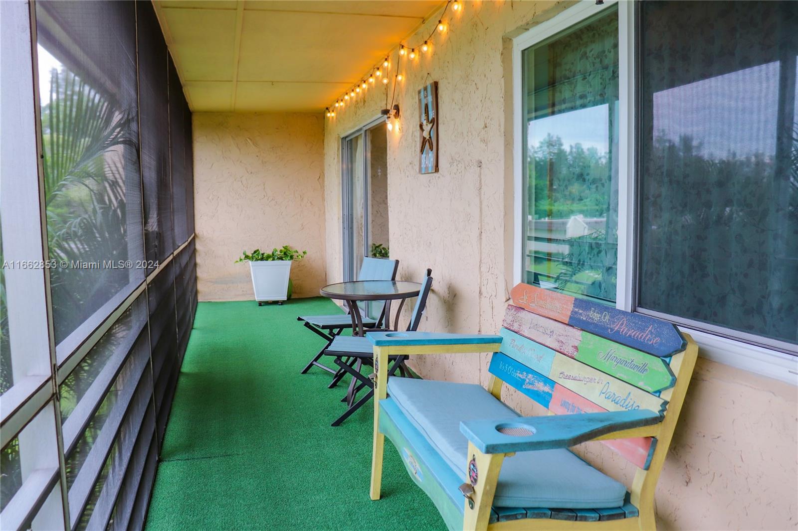 GOLDEN LAKES VILLAGE COND - Residential