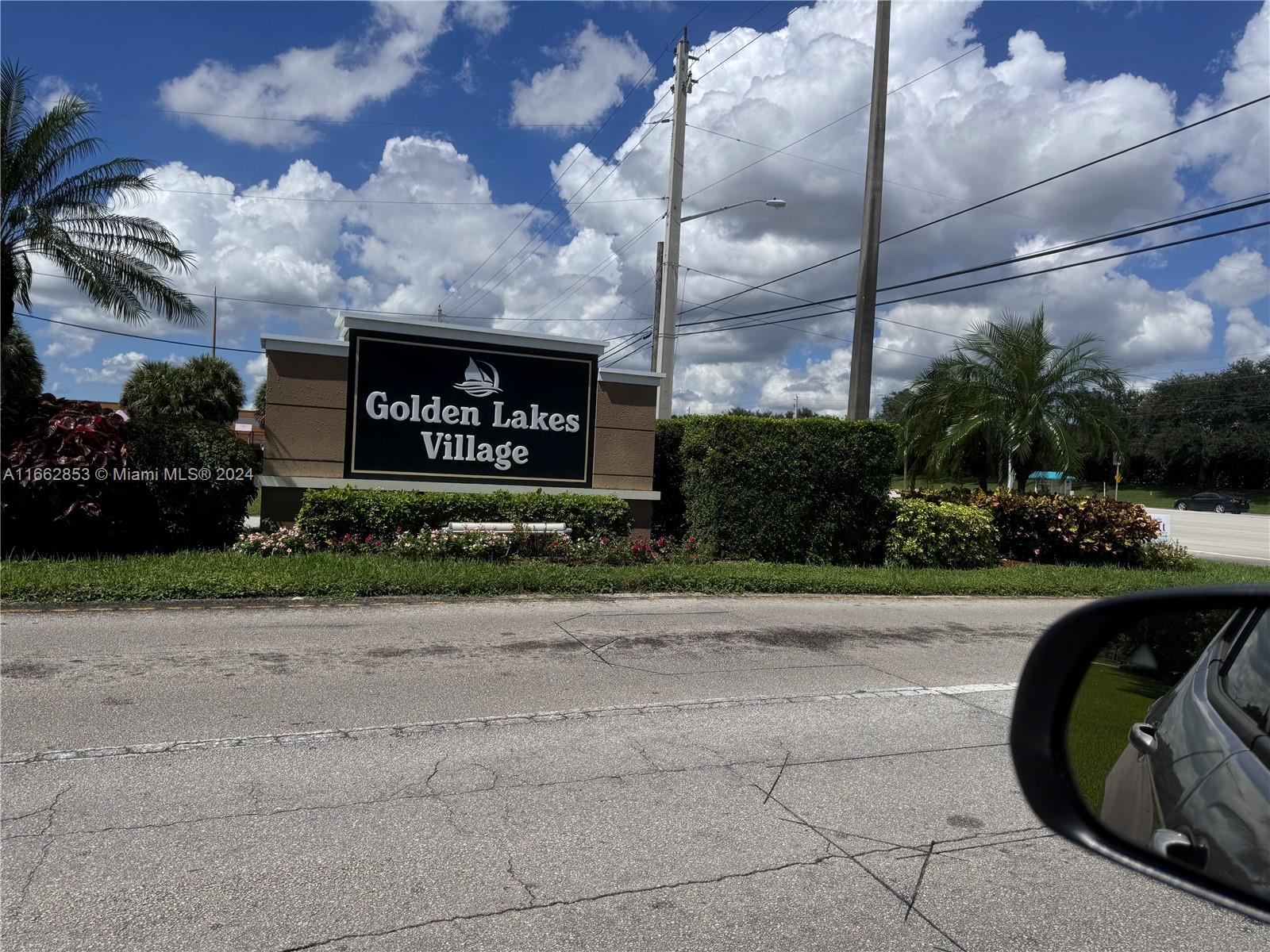 GOLDEN LAKES VILLAGE COND - Residential