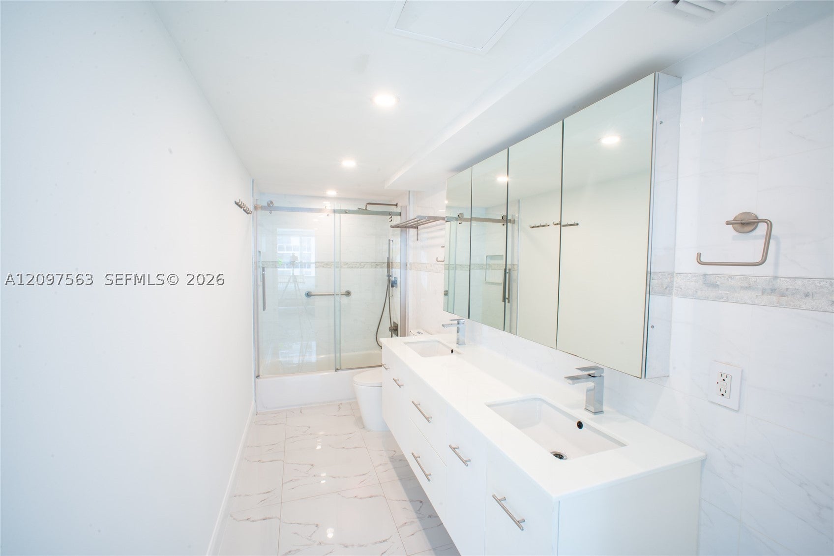 11 Island Ave 1107