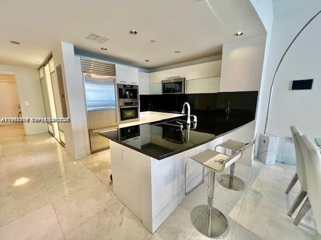 17121 Collins Ave 1007