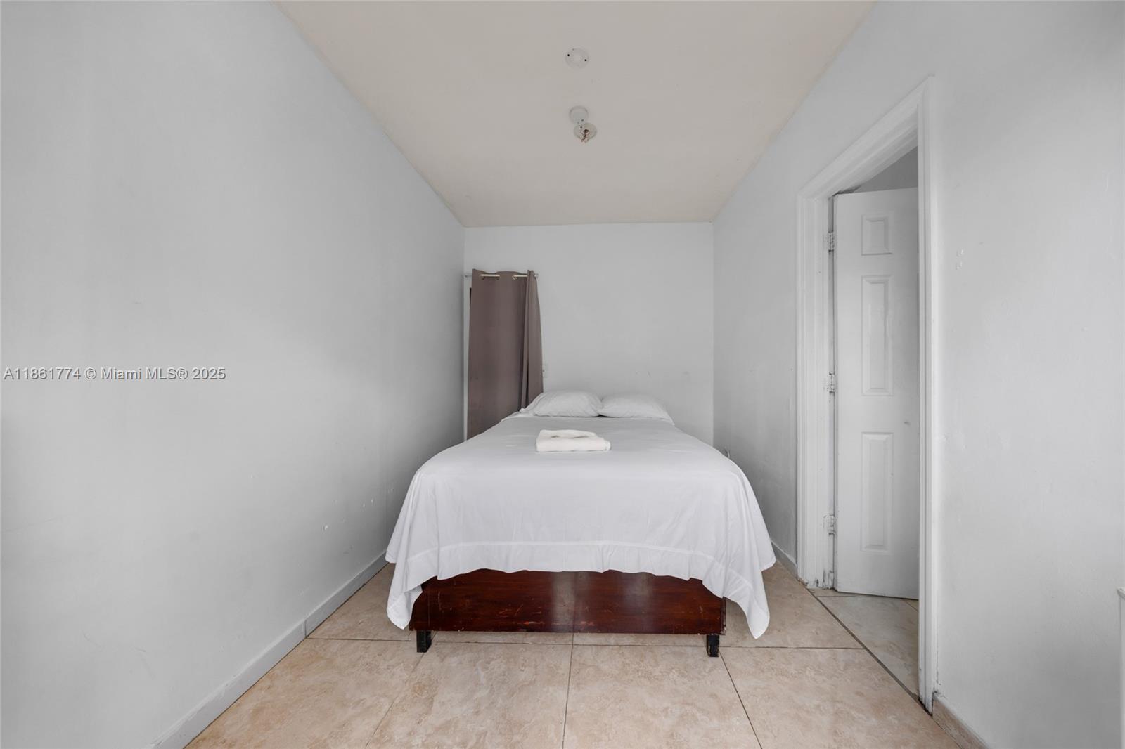 3RD ADDN TO PINEHURST VIL - Land