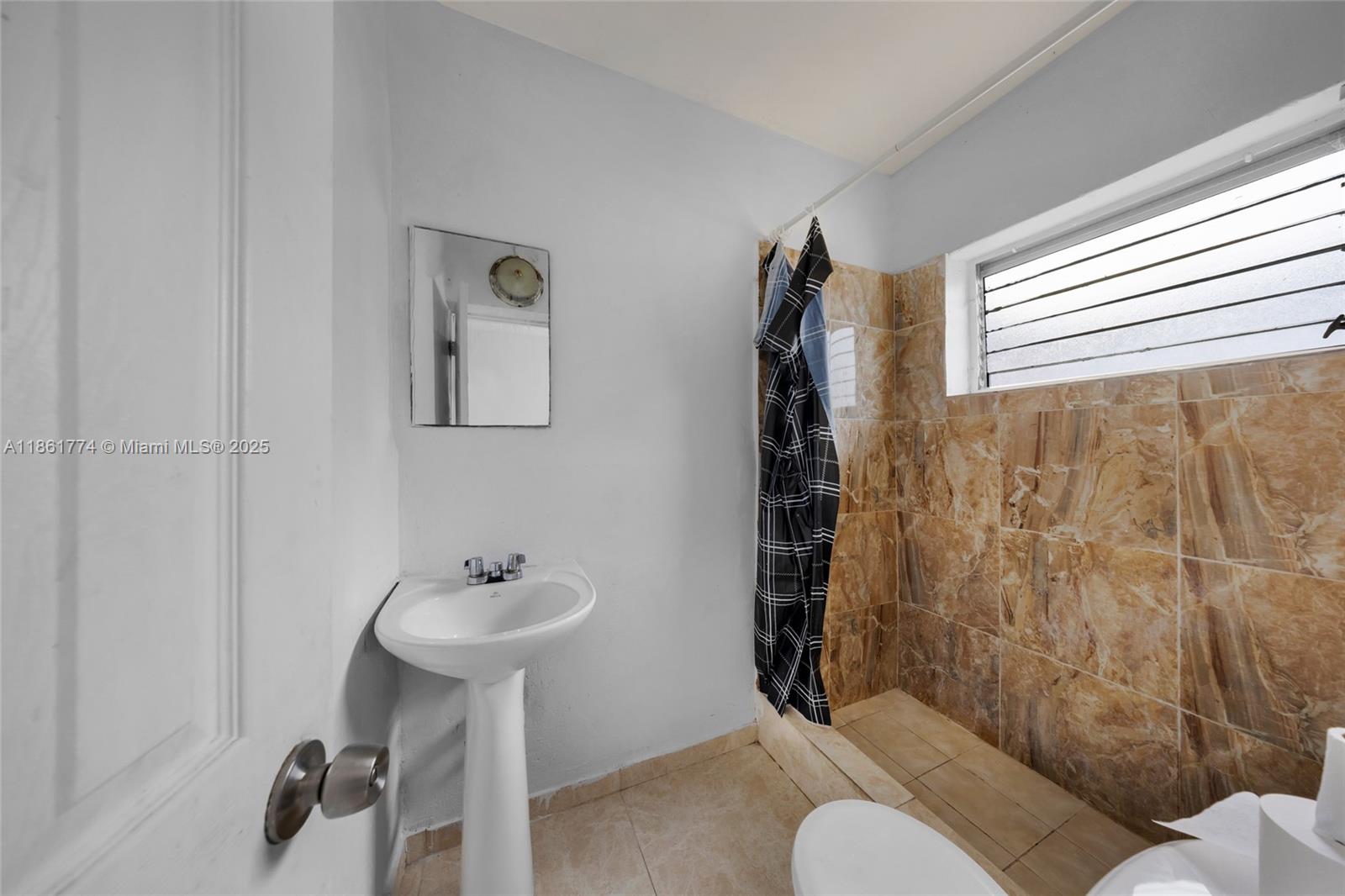 3RD ADDN TO PINEHURST VIL - Land