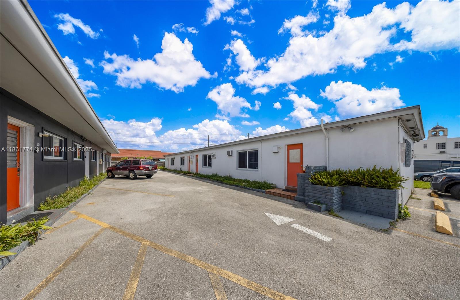 3RD ADDN TO PINEHURST VIL - Land