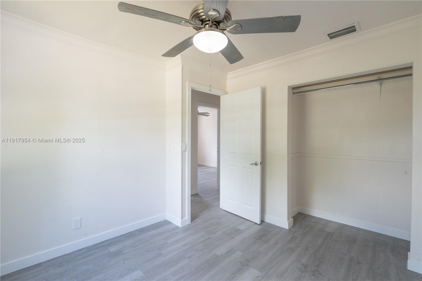 ELEANOR PARK - Residential