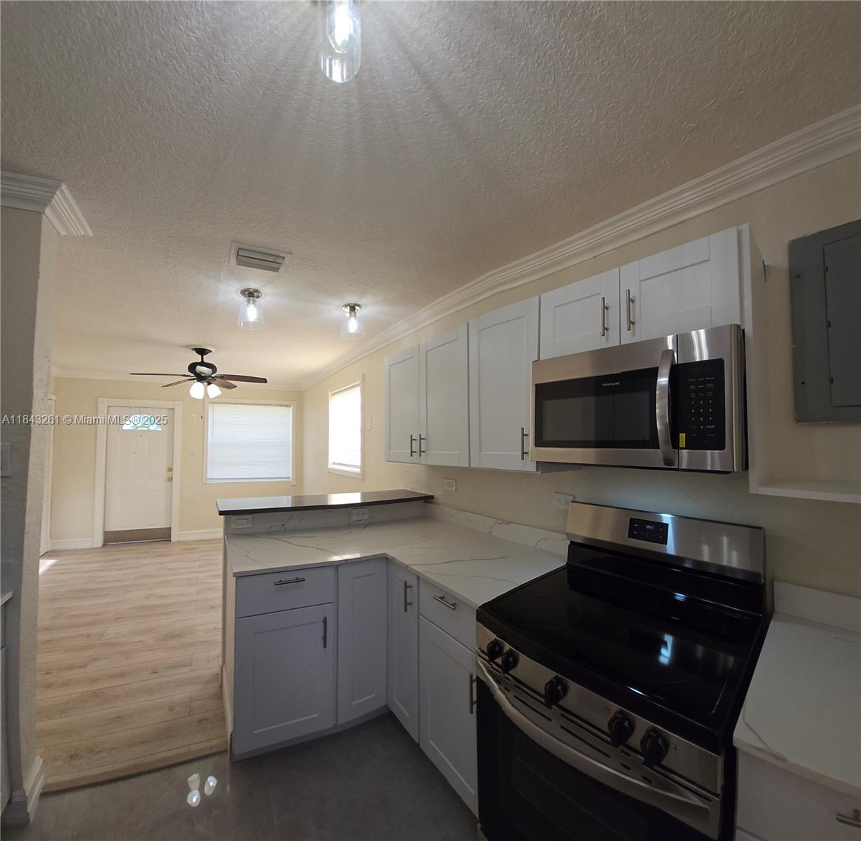 2317 NW 15th St