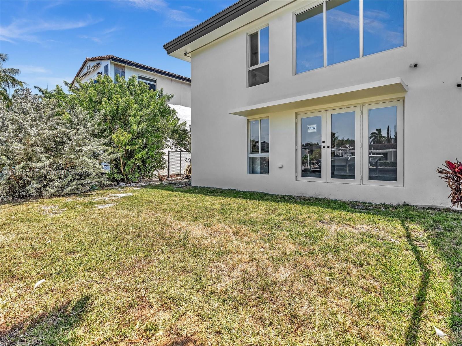 SAN SOUCI ESTATES - Residential Lease