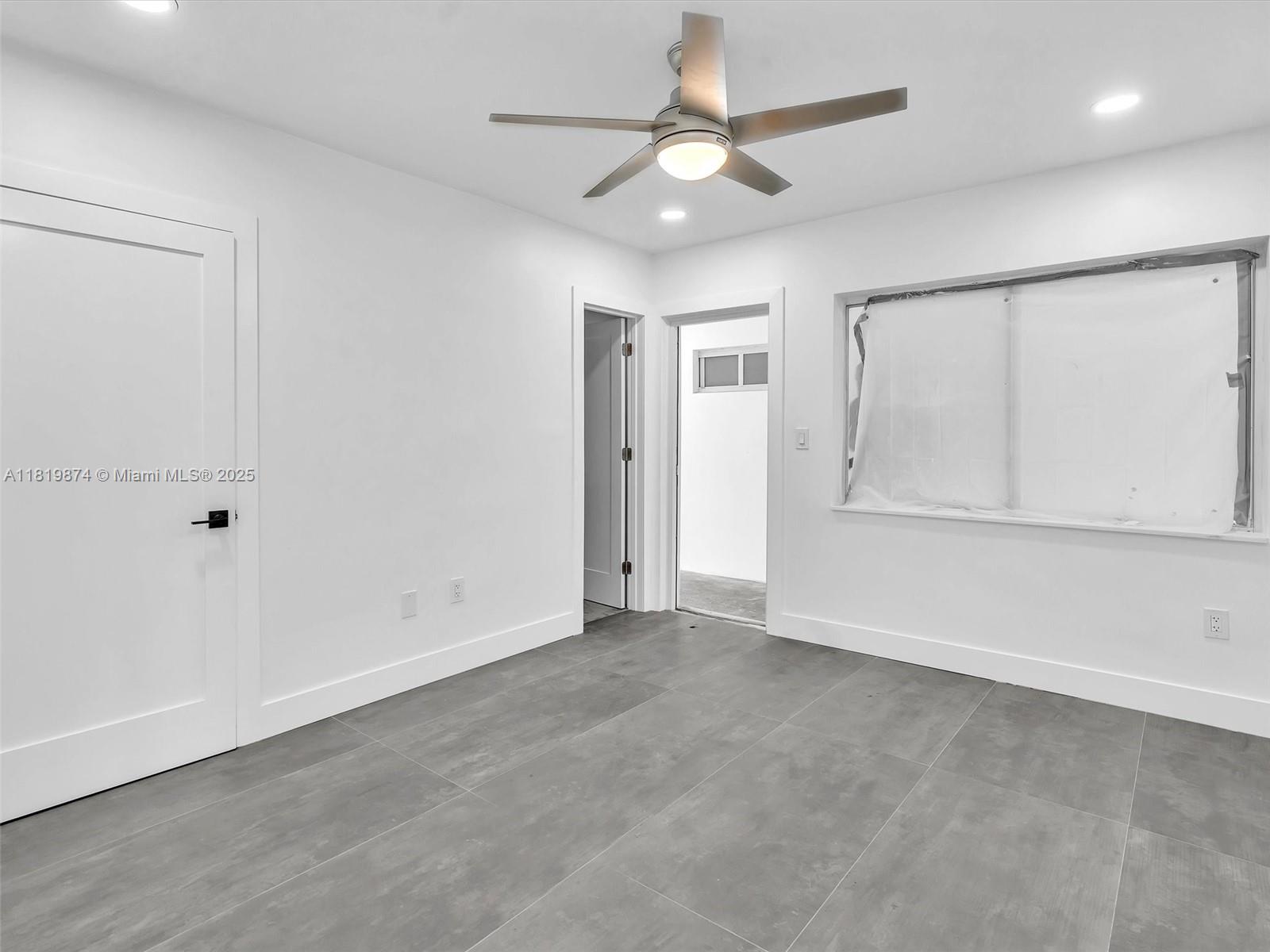 SAN SOUCI ESTATES - Residential Lease