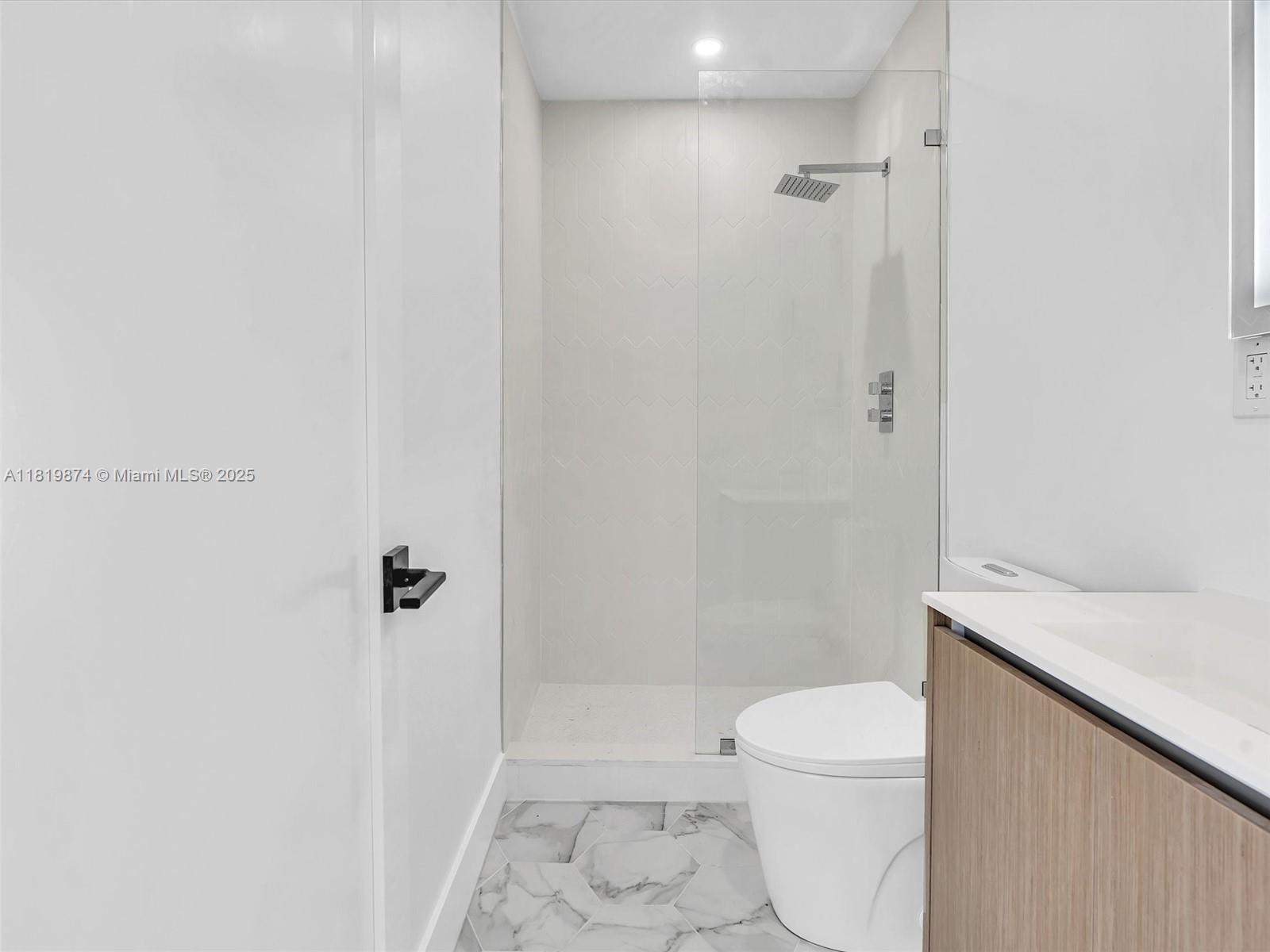 SAN SOUCI ESTATES - Residential Lease