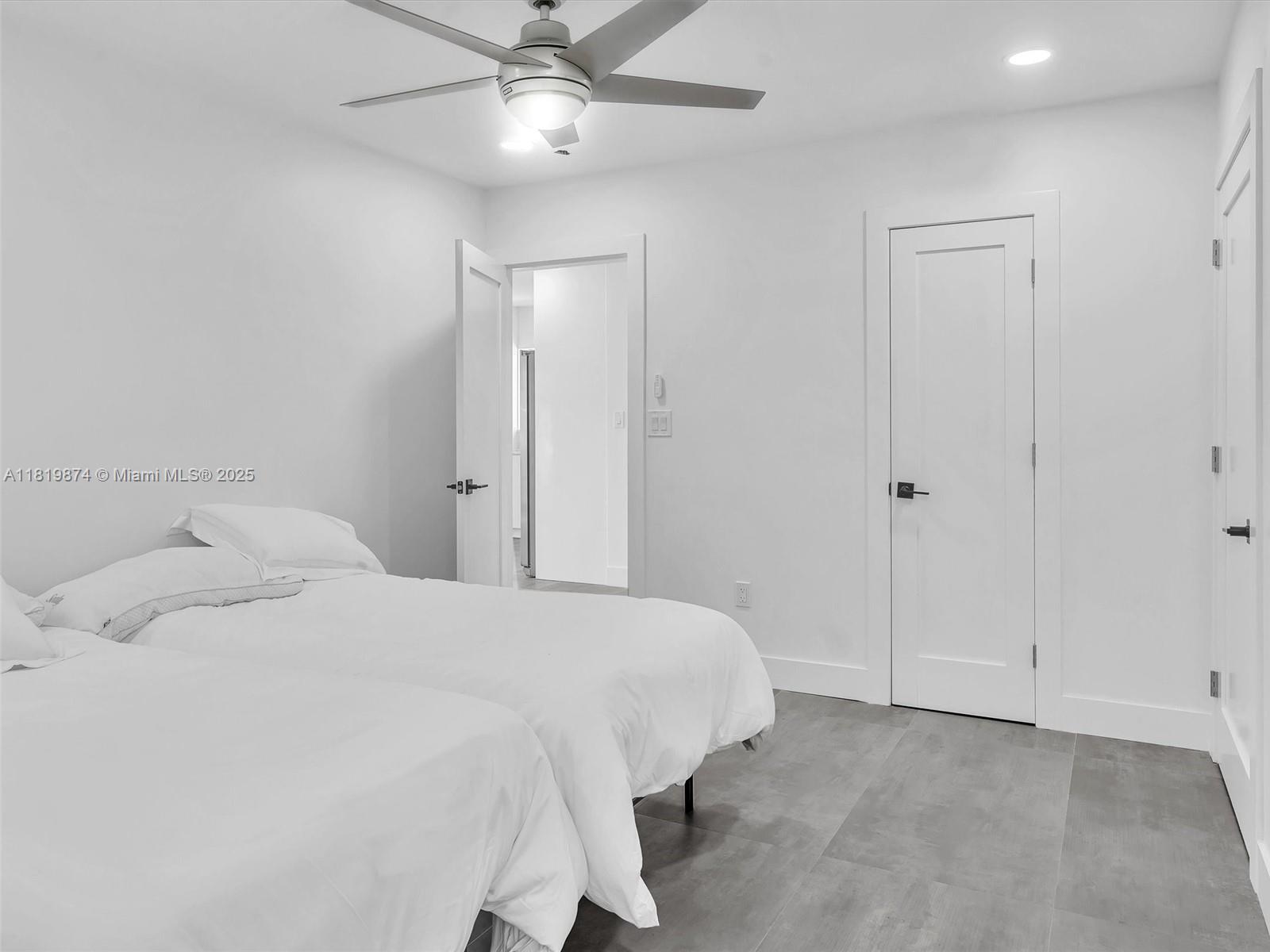 SAN SOUCI ESTATES - Residential Lease