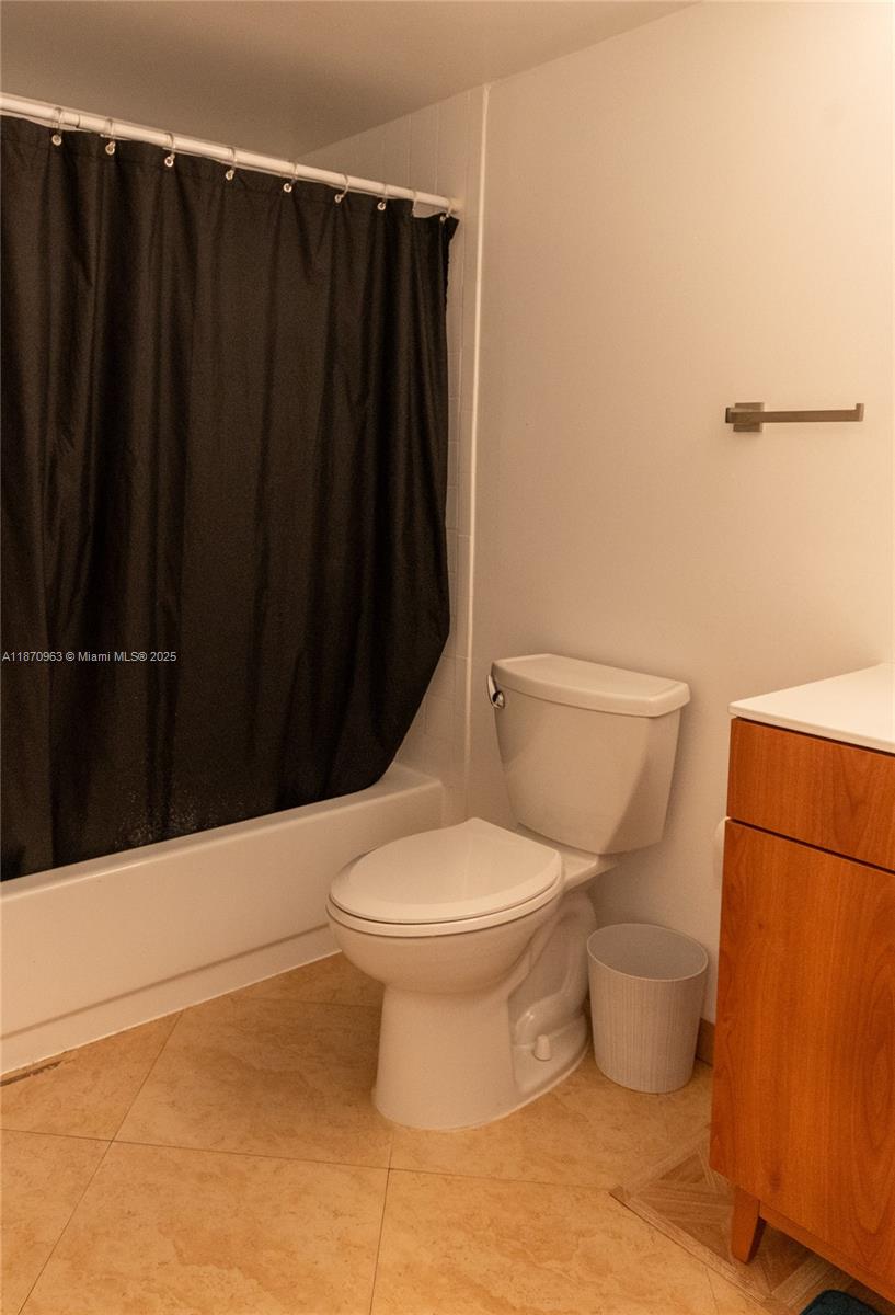 COLONNADES CONDO - Residential