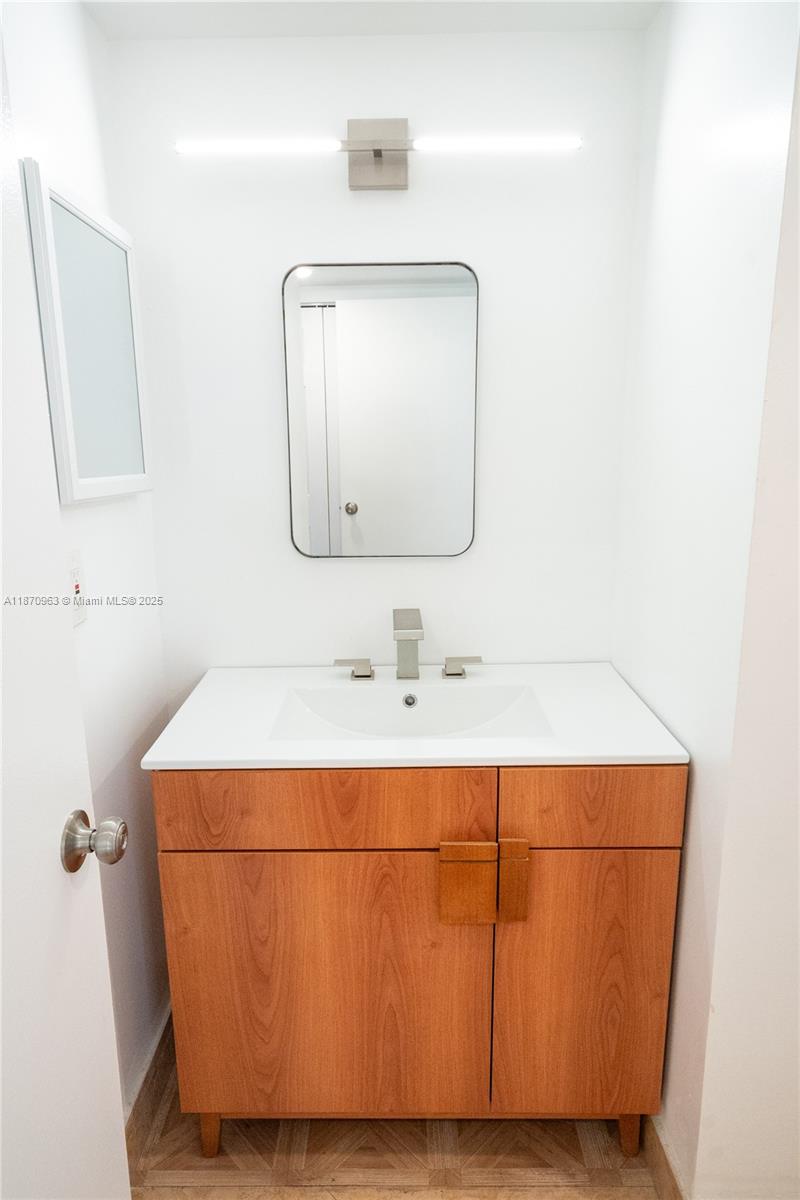 COLONNADES CONDO - Residential