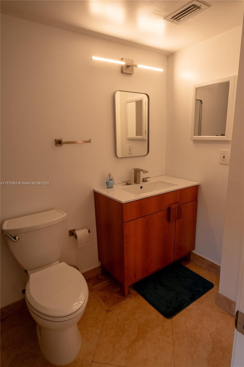 COLONNADES CONDO - Residential