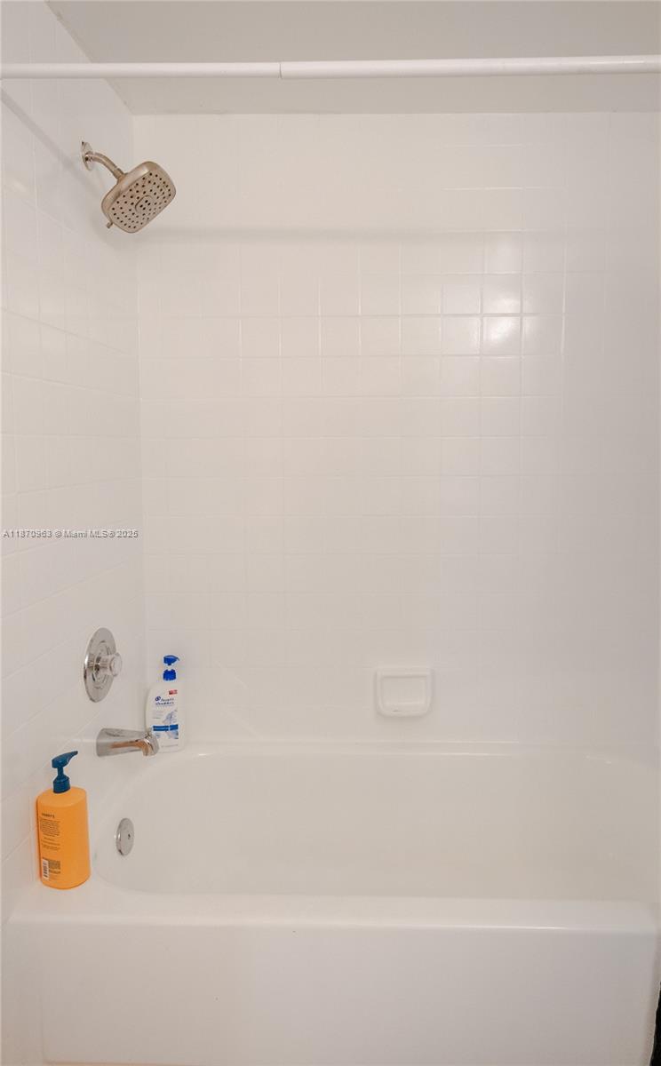 COLONNADES CONDO - Residential