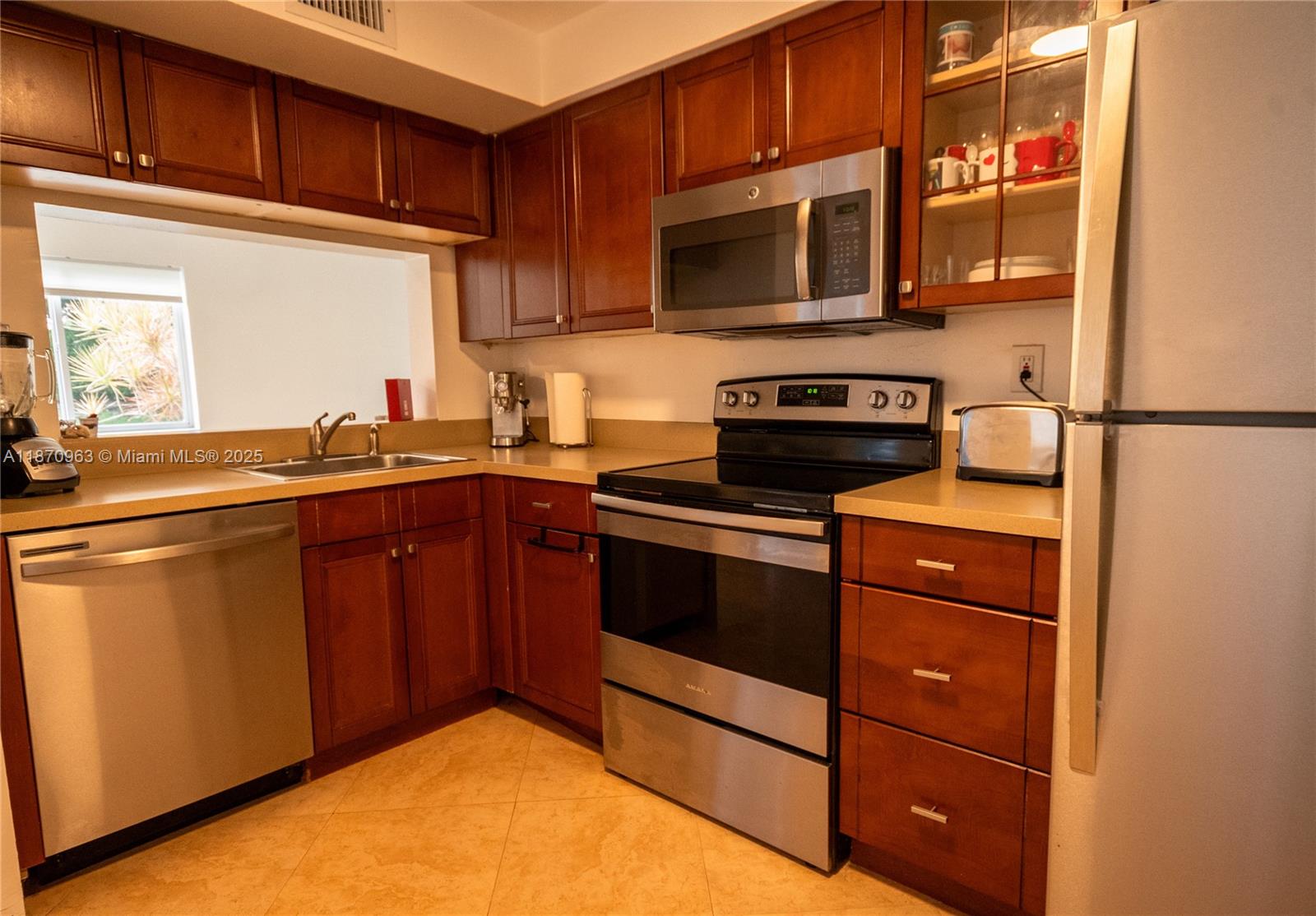 COLONNADES CONDO - Residential