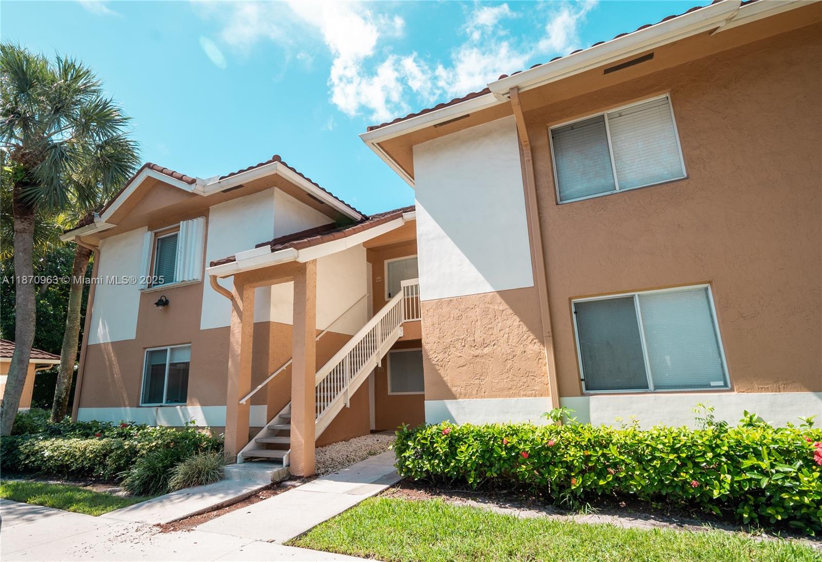 COLONNADES CONDO - Residential